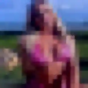 Photo exclusive de Daphné, 30 ans à Saint-Georges-Motel - plan discret