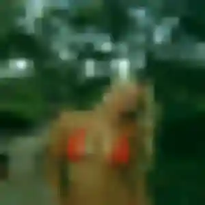 Adjoua, 42 ans, disponible à Saint-Georges-sur-Cher pour un plan cul