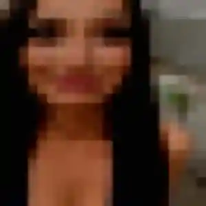 Emilie de Saint-Germain-du-Pinel, 24 ans - plan cul discret