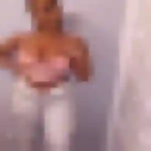 Jessica, 45 ans, dispo pour plan cul à Saint-Germain-du-Salembre
