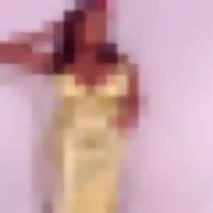 Quetsia, femme de 22 ans veut plan cul à Saint-Gilles