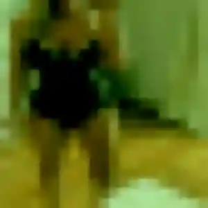 Photo sexy de Yetunde, 35 ans à Saint-Hilaire-d'Ozilhan - rencontre sans lendemain