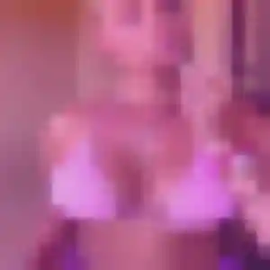 Louisette, 29 ans, en ligne à Saint-Jacques-sur-Darnétal pour une rencontre coquine