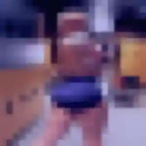 Kadiatou, 24 ans, en ligne à Saint-Jean-du-Doigt pour une rencontre coquine