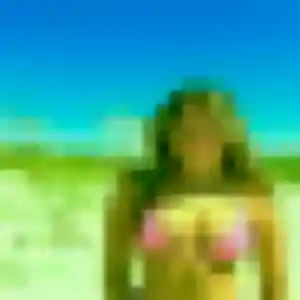 Aminata, femme de 24 ans cherche plan cul à Saint-Jean-le-Vieux