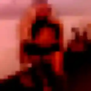 Photo privée de Eugénie, 35 ans à Saint-Julien-sur-Veyle - plan discret