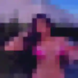 Photo privée de Ehui, 35 ans à Saint-Just-d'Avray - rencontre coquine