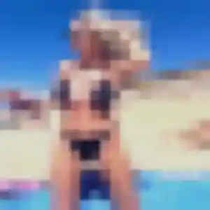 Abena, 31 ans, connectée à Saint-Mamet-la-Salvetat pour une rencontre coquine