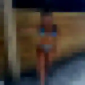 Photo de Nassira à Saint-Martin-d'Abbat (22 ans) - plan cul gratuit