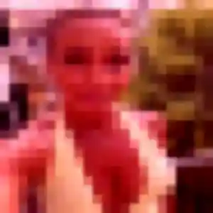 Photo exclusive de Ketty, 25 ans à Saint-Martin-en-Bière - plan discret