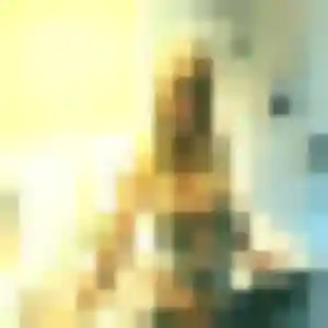 Bukola de Saint-Martin-Valmeroux, 24 ans - plan cul discret