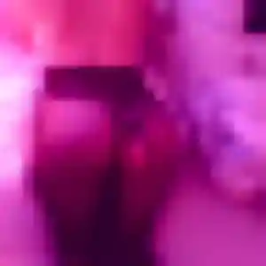 Amandine, 45 ans, en ligne à Saint-Maurice-en-Gourgois pour un plan cul