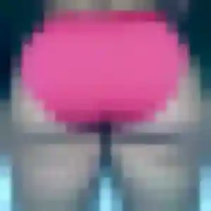 Photo privée de Assétou, 31 ans à Saint-Maurice-en-Gourgois - plan discret