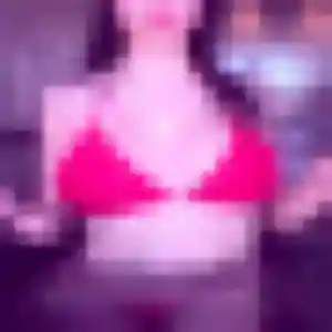 Adaora, 33 ans, connectée à Saint-Médard-de-Mussidan pour une rencontre coquine