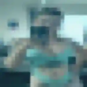 Mégane (36 ans) à Saint-Méloir-des-Ondes cherche un plan cul ce soir