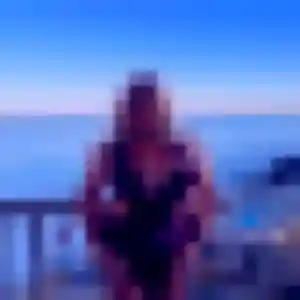 Lola, 25 ans, en ligne à Saint-Philbert-de-Grand-Lieu pour un plan cul