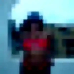 Mumbi, 39 ans, cherche un plan cul à Saint-Pierre-es-Champs