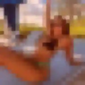 Photo privée de Karima, 32 ans à Saint Privat en Périgord - plan discret