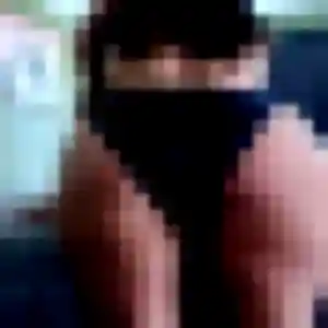 Jeanine, 35 ans, en ligne à Saint-Raphaël pour un plan cul
