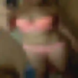 Djeneba, femme de 28 ans cherche plan cul à Saint-Rome-de-Tarn