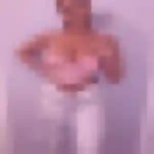 Adwoa, femme de 44 ans cherche plan cul à Saint-Vincent-Cramesnil