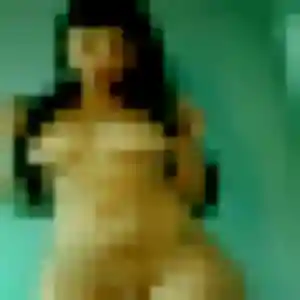 Audrey, 33 ans, connectée à Saint-Vougay pour une rencontre coquine