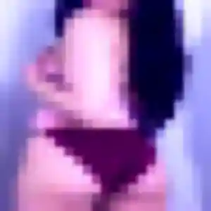 Photo privée de Philippine, 45 ans à Sainte-Luce-sur-Loire - plan discret