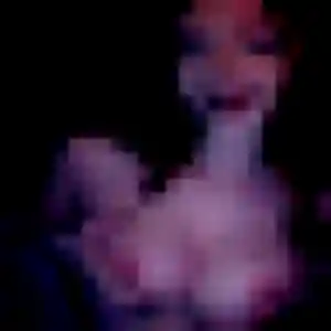 Photo de Déborah à Sainte-Radégonde-des-Noyers (42 ans) - plan cul anonyme