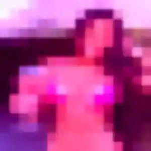 Ronke (45 ans) à Salagnon attend une rencontre ce soir