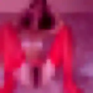 Binta, 28 ans, en ligne à Salignac pour une rencontre coquine