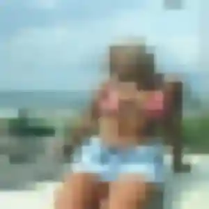 Rejoins Naomie, 29 ans à Salles gratuitement
