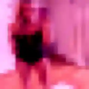 Laetitia, 34 ans, connectée à Santa-Maria-Poggio pour un plan cul