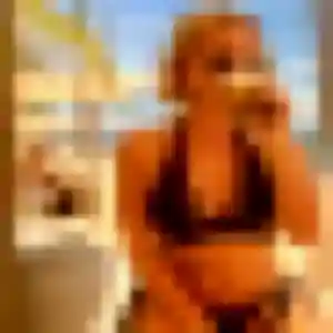 Photo privée de Nyambura, 25 ans à Saulcet - plan discret