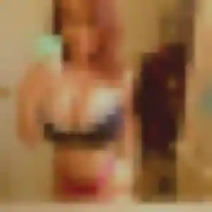 Lina, fille de 25 ans propose plan cul à Saulcy-sur-Meurthe
