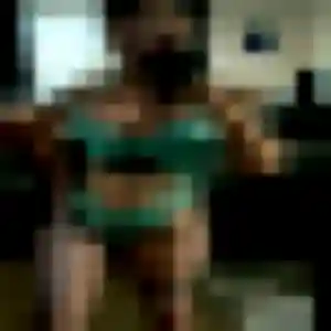 Contacte Farida, 41 ans à Savigneux en privé