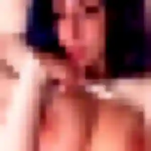 Photo sexy de Chiamaka, 28 ans à Sibiril - rencontre sans lendemain