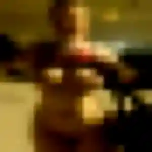 Soline, femme de 22 ans cherche plan cul à Soulgé-sur-Ouette