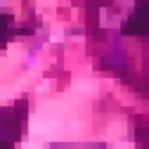 Ornella, 22 ans, connectée à Souvigné pour une rencontre coquine