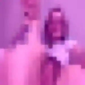 Amira (45 ans) à Steinbourg attend une rencontre ce soir