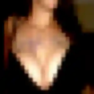 Neneh (28 ans) à Tamerville cherche un plan cul maintenant