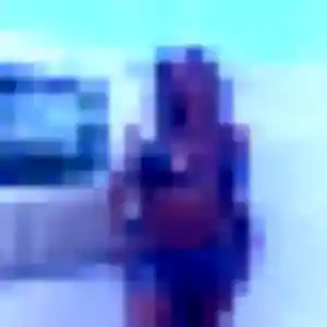 Awa (23 ans) à Teillé propose un plan cul maintenant