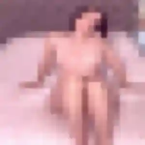 Karima, 30 ans, disponible à Théding pour un plan cul