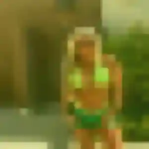 Contacte Olufunmi, 23 ans à Thiant en privé