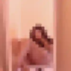 Zélie, femme de 25 ans cherche plan cul à Thury-Harcourt-le-Hom
