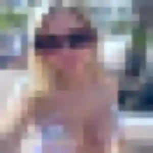 Photo privée de Nafi, 23 ans à Tilly-sur-Seulles - rencontre coquine