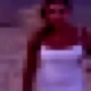 Bousso, 22 ans, disponible à Toulenne pour une rencontre coquine