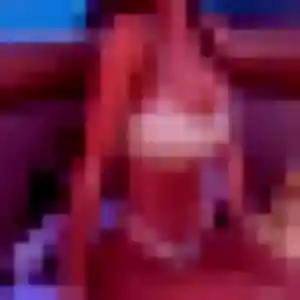 Rejoins Henriette, 22 ans à Tréméven en privé