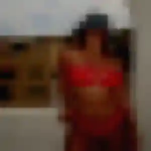 Paulette, femme de 25 ans cherche plan cul à Tréveneuc