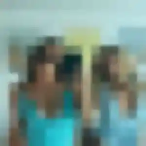 Découvre Mawusi, 31 ans à Uzerche en privé