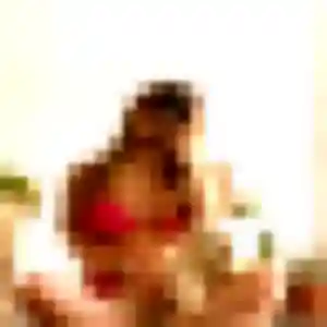 Photo privée de Mériem, 42 ans à Vauhallan - rencontre coquine